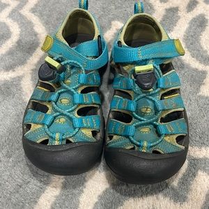 Keen waterproof Newport shoe toddler kids size 12.